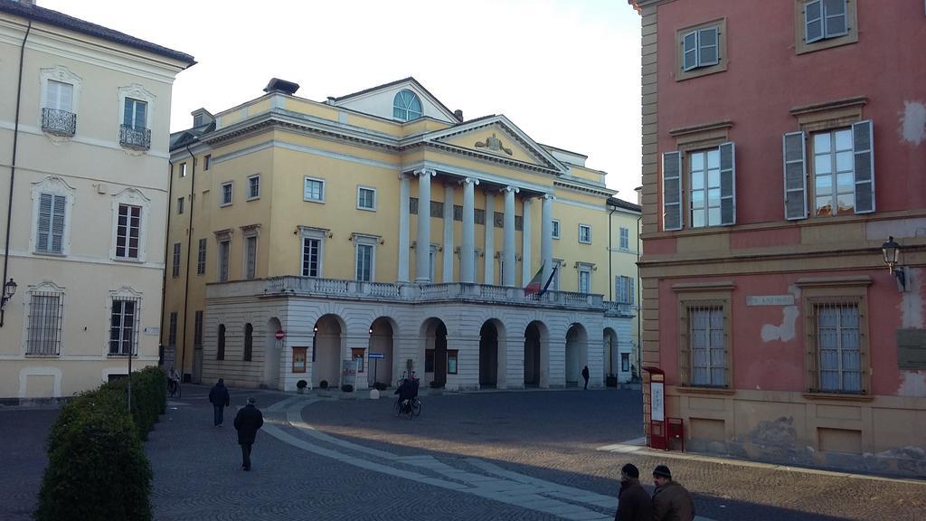 Residenza Teatro Piacenza Kültér fotó